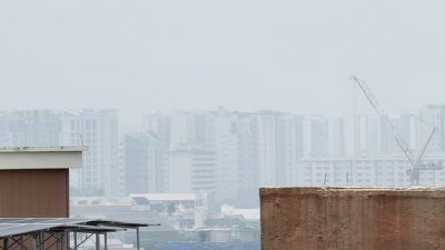 新加坡昨日（7日）空气污染指数处于不健康水平。（取自CNA）
