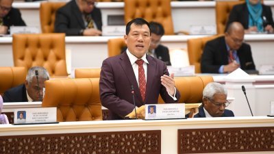 罗思义在州议会上表示，霹雳州今年首3个月获取投资额70亿令吉。