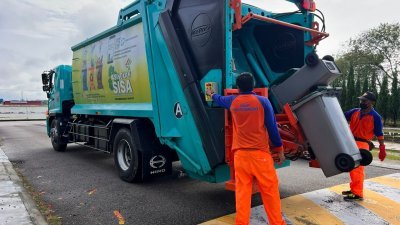 配合华人在农历新年前大扫除，南方环保公司继续在推出“收集+1”，收集大型垃圾及回收物品。（南方环保公司提供）