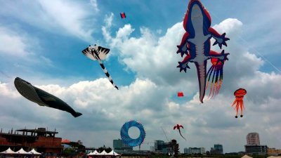 第26届巴西古当国际风筝节将于2月24日至3月3日举行，今年吸引约530名国内外风筝好手参与。（档案照）