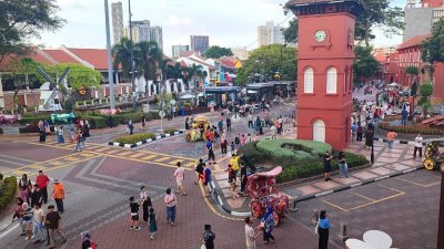 3月1日起，马六甲无车区恢复54小时封路计划，主要涉及红屋区的路段。