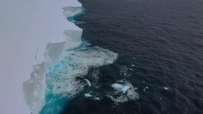 全球最大冰山A23a正向北漂移。（图截取自British Antarctic Survey YouTube频道网页youtube.com）