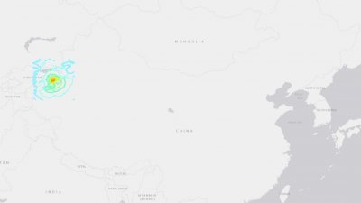 中国新疆维吾尔自治区阿克苏地区乌什县在周二凌晨，发生里特制7.1级地震，震源深度为22公里。（美国地质勘探局网站截图）