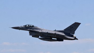 经过一年多的拖延，土耳其终于批准瑞典加入北约，美国政府也兑现承诺，批准向土耳其出售40架F-16战机。（路透社档案照）