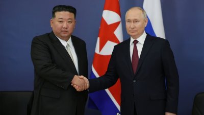 朝鲜最高领导的人金正恩去年9月出访俄罗斯，与俄罗斯总统普京举行朝俄首脑会谈后，强调两国间多领域保持合作。（图取自俄罗斯卫星通讯社/法新社档案照）