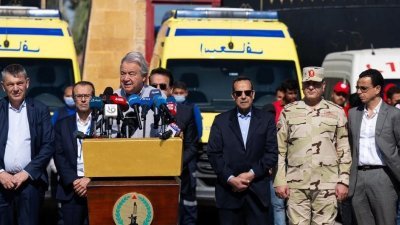联合国秘书长古特雷斯周六到访埃及和加沙之间的拉法口岸，向媒体发表讲话。（图取自联合国网站）