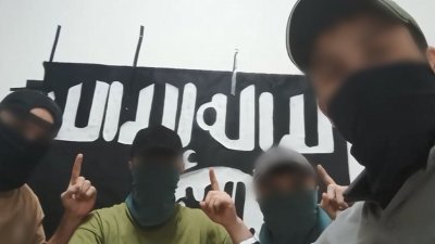 极端组织“伊斯兰国”发布的4名“番红花市政厅”音乐厅袭击者照片（图取自阿马克通讯社）