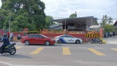甘榜瓜柏拉胡一间民宅于周三凌晨疑发生抢劫命案。（图取自Penang Kini面子书）