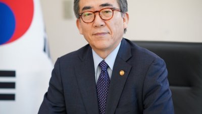 韩国外交部长赵兑烈。（图取自维基百科）