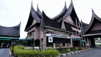 【森州宫廷风波】10前行政议员起诉州政府　森政府质疑诉讼方式