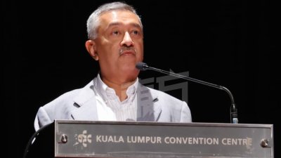 马哈迪抱恙缺席SG4经济论坛　儿子莫扎尼代读讲稿