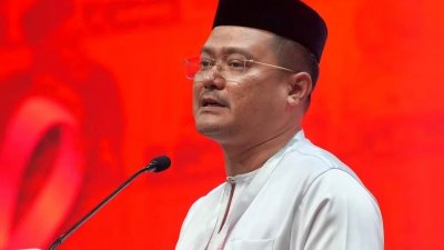 巫青团副团长莫哈末海里。