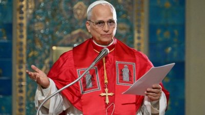 教宗良十四世：机器是工具不是人　明确反对赋予AI代理法律人格