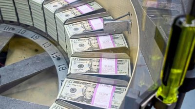 根据国际货币基金组织（IMF）最新《世界经济展望》资料，2026年大马政府债务占国内生产总值（GDP）比率达69.2%，排在全球第52名。（法新社档案照）