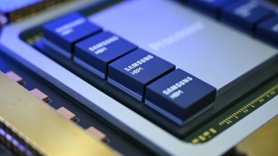 业界传出，三星电子（Samsung Electronics）将首次在高频宽记忆体（HBM）制造阶段与台积电（TSMC）合作。（图取自法新社）