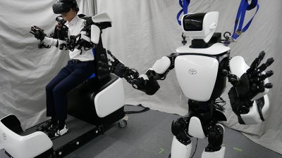 日本汽车巨头——丰田汽车（Toyota）宣布，将运用其20年来的机器人研发经验，让智能机器人走向商业化。（图取自丰田汽车官网）