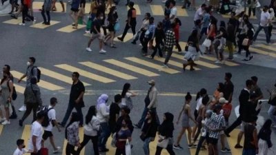 最新调查发现，月收入低于2000令吉的大马受访者，储蓄能力及财务缓冲进一步转弱，当中39%表示，一旦失去工作，现有积蓄不足以应付一个月生活开销；36%则坦言每月完全没有储蓄。（档案照）